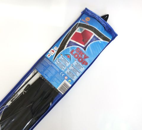 Verpackung des Sky Loop Drachens für Outdoor-Spaß mit buntem Design und detaillierten Produktinformationen.