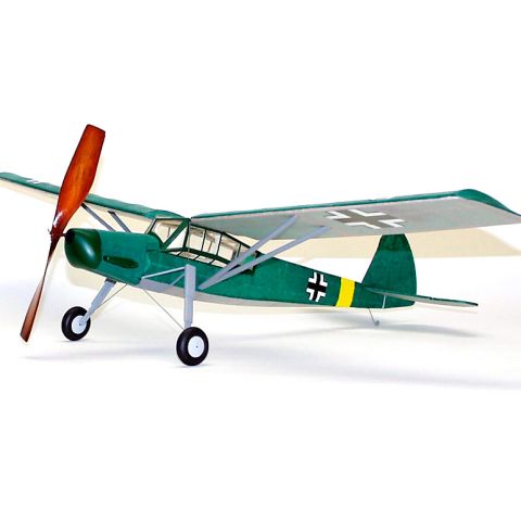 Detailreiche Modellansicht eines Dumas Gummimotorflugzeugs im Maßstab, grüne Lackierung mit historischen Markierungen und Holzpropeller. Ideal für Modellbau-Enthusiasten.
